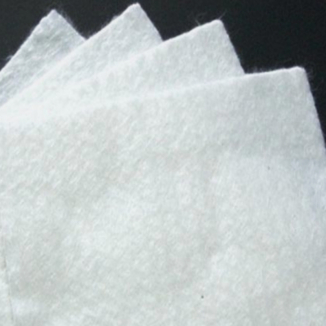 Нетканый геотекстиль из полиэстера