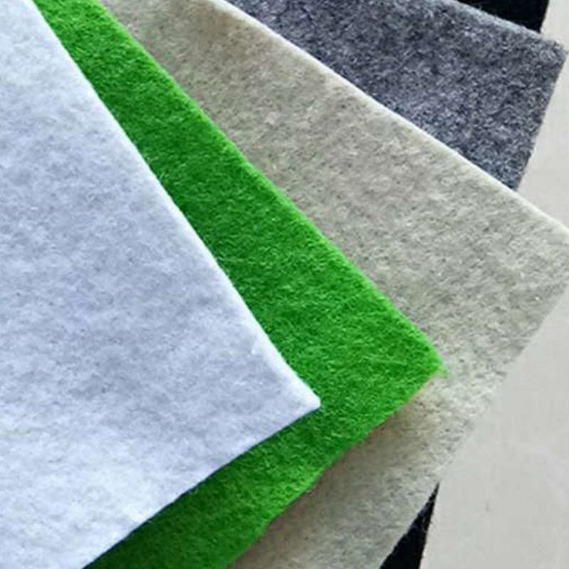 Протяжённая геотекстильная ткань