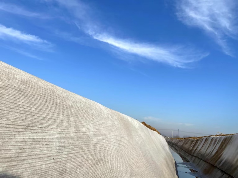 Цементное одеяло в продаже