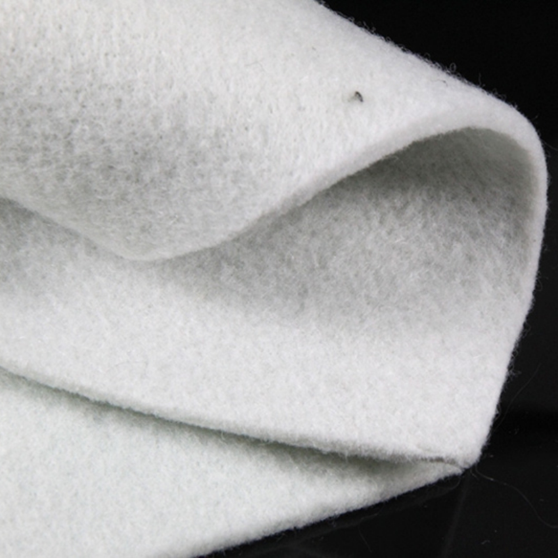 Permeable geotextile