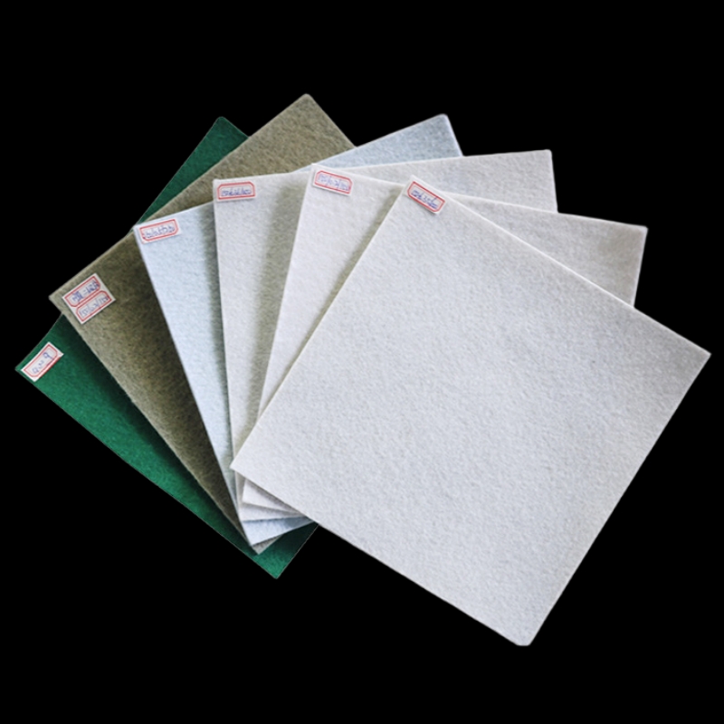 Коротковолокнистый геотекстиль