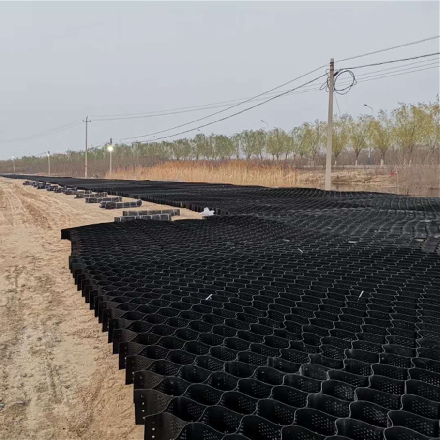 Геоячейка для основания